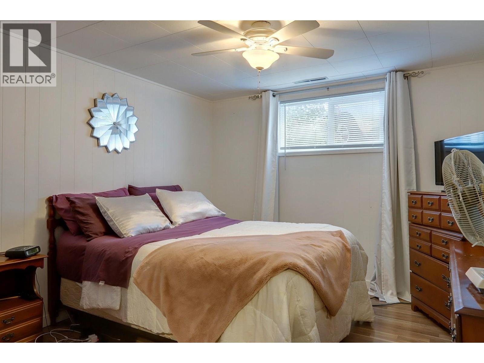 2400 44 Avenue - 45