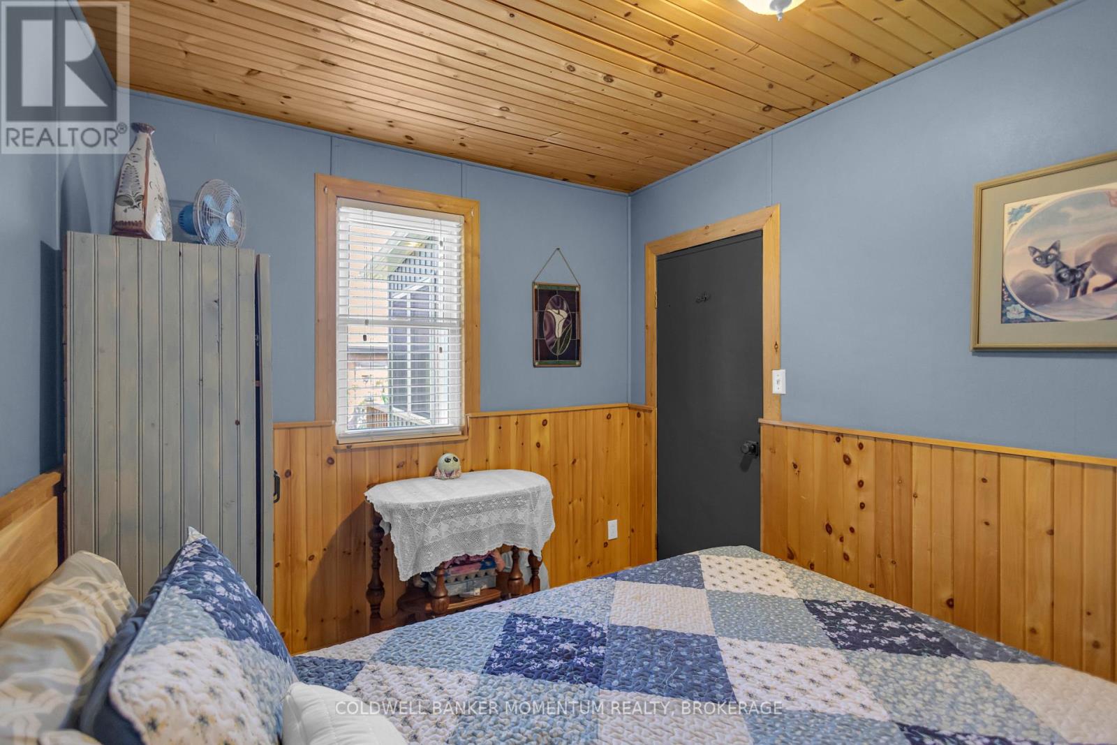 11 COVE LANE - 20