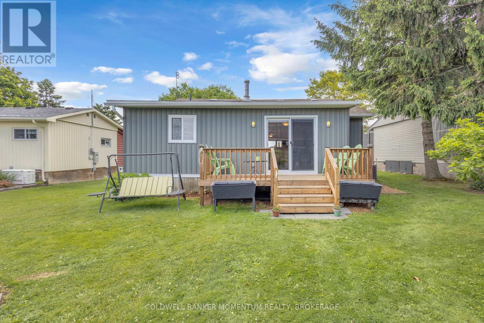 11 COVE LANE - 23