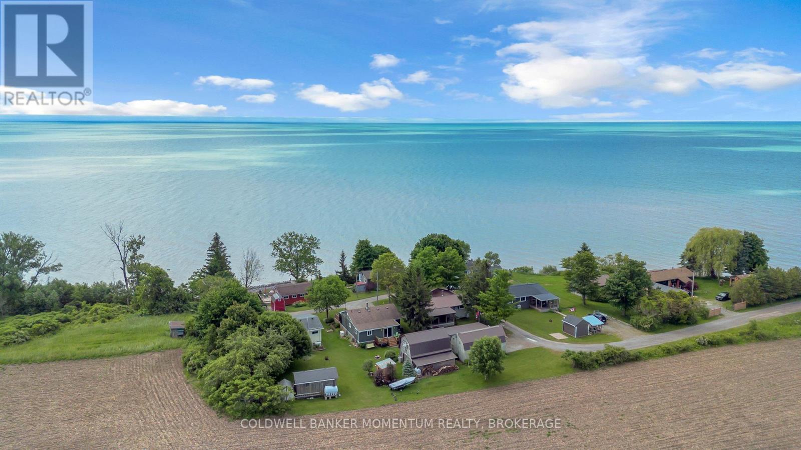11 COVE LANE - 36