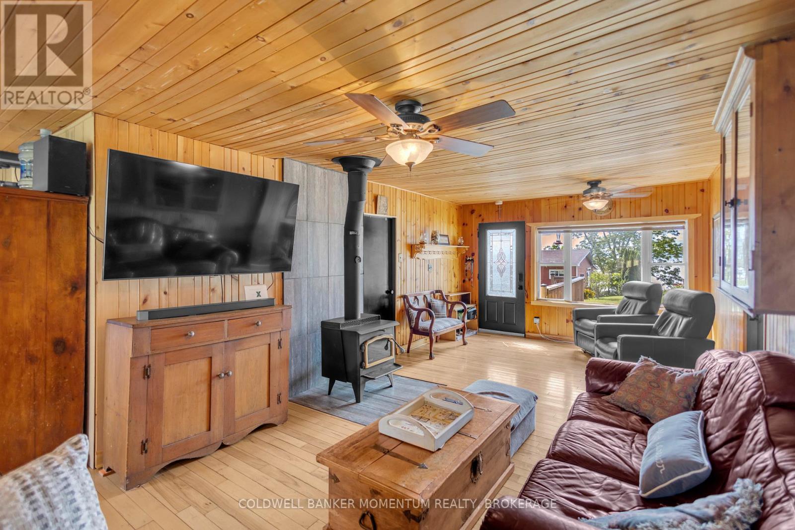 11 COVE LANE - 7