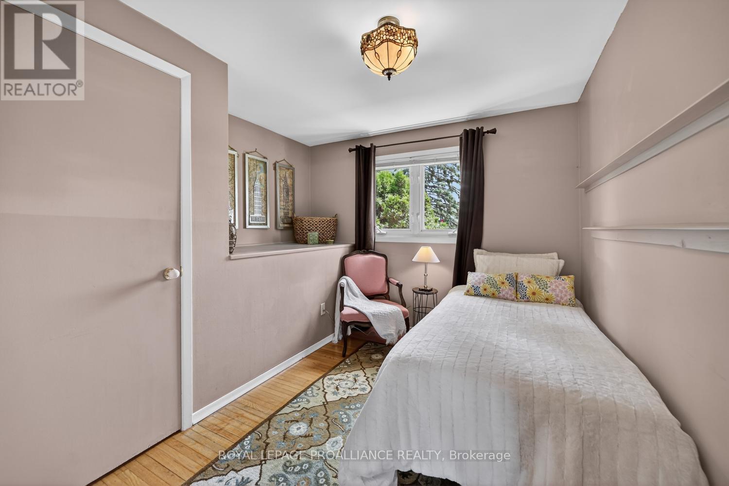 733 STEWART BOULEVARD - 14