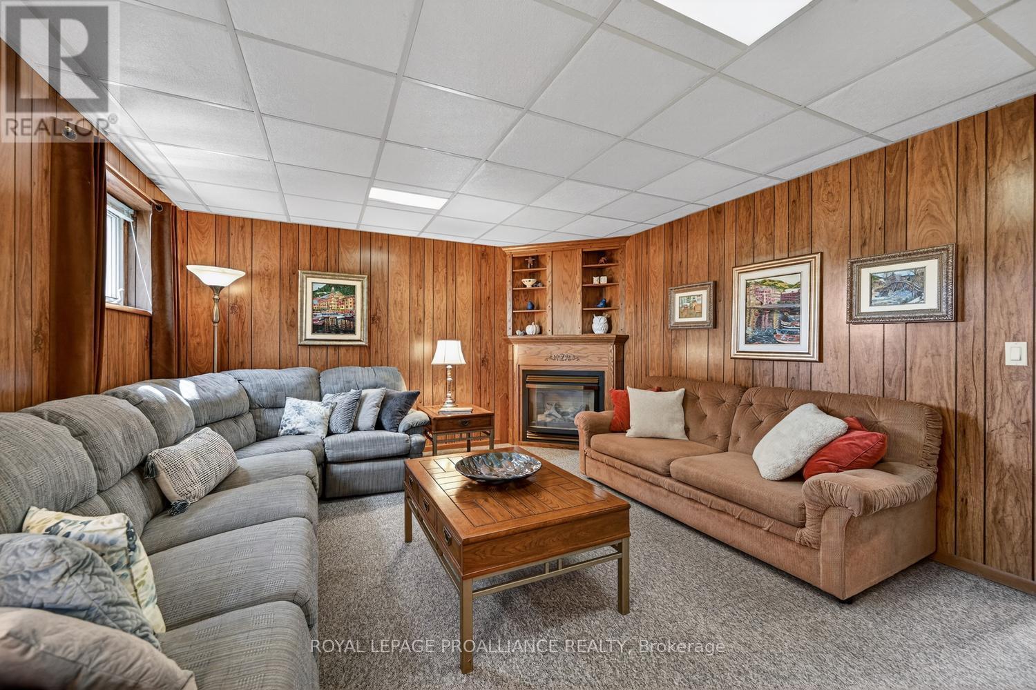 733 STEWART BOULEVARD - 16