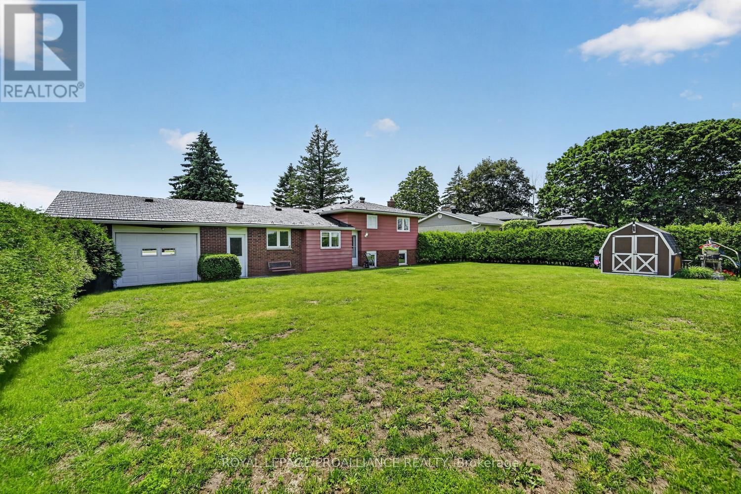 733 STEWART BOULEVARD - 23