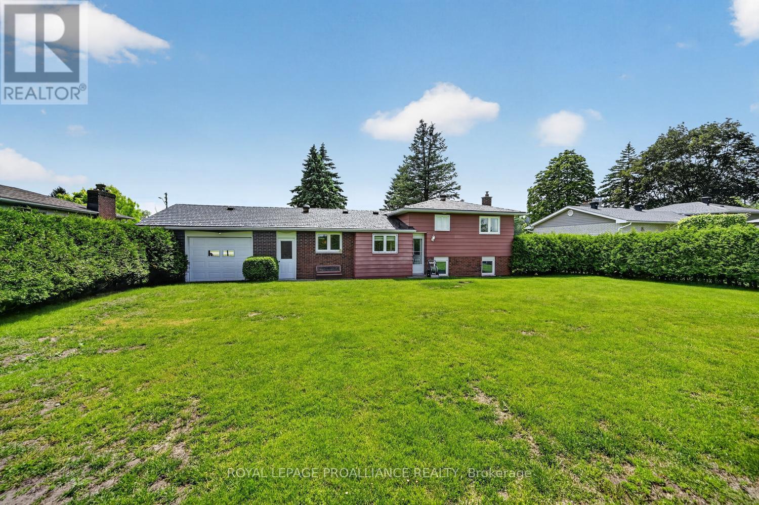 733 STEWART BOULEVARD - 24