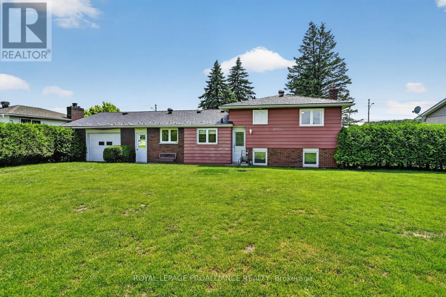 733 STEWART BOULEVARD - 25