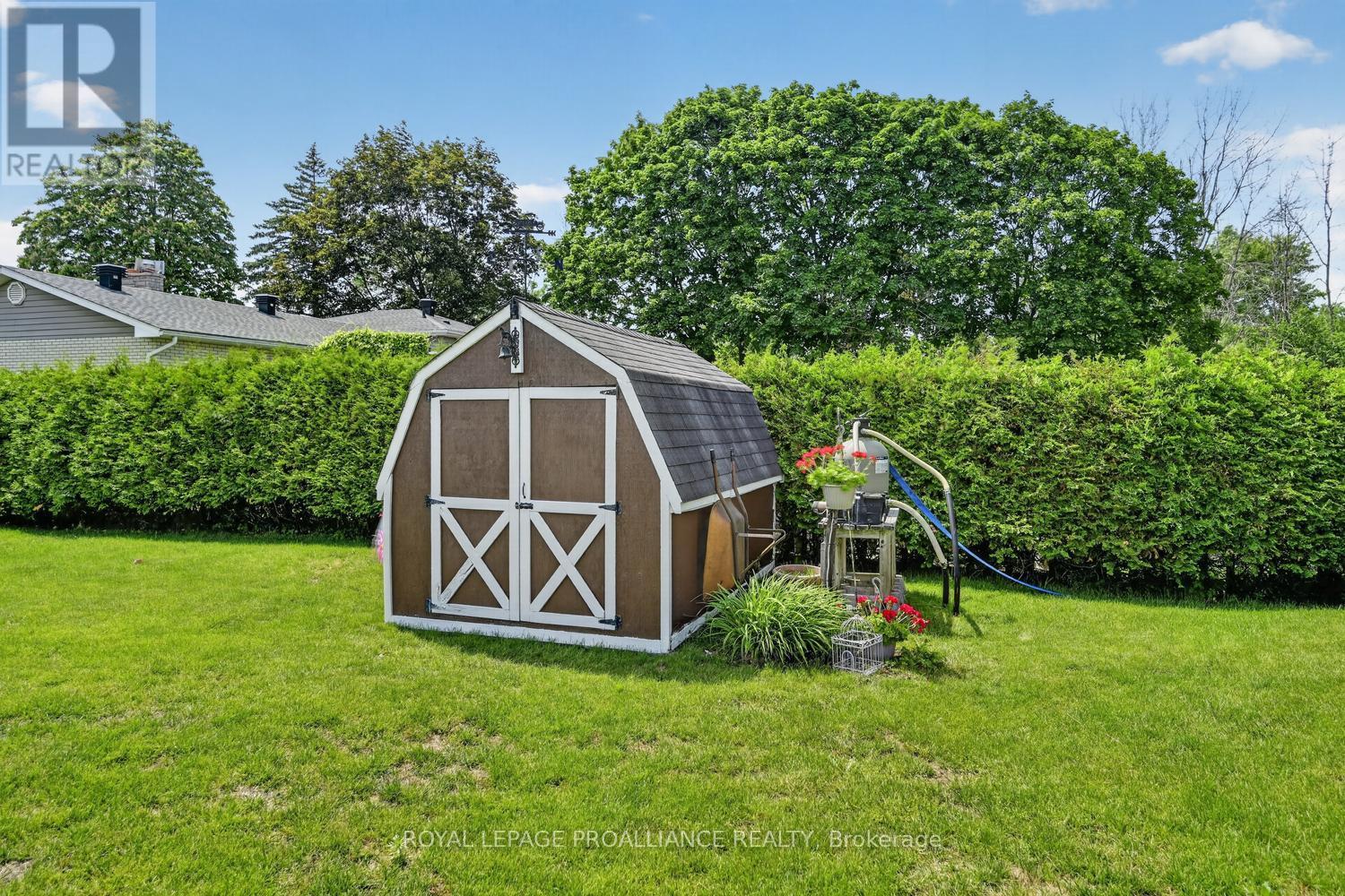 733 STEWART BOULEVARD - 26