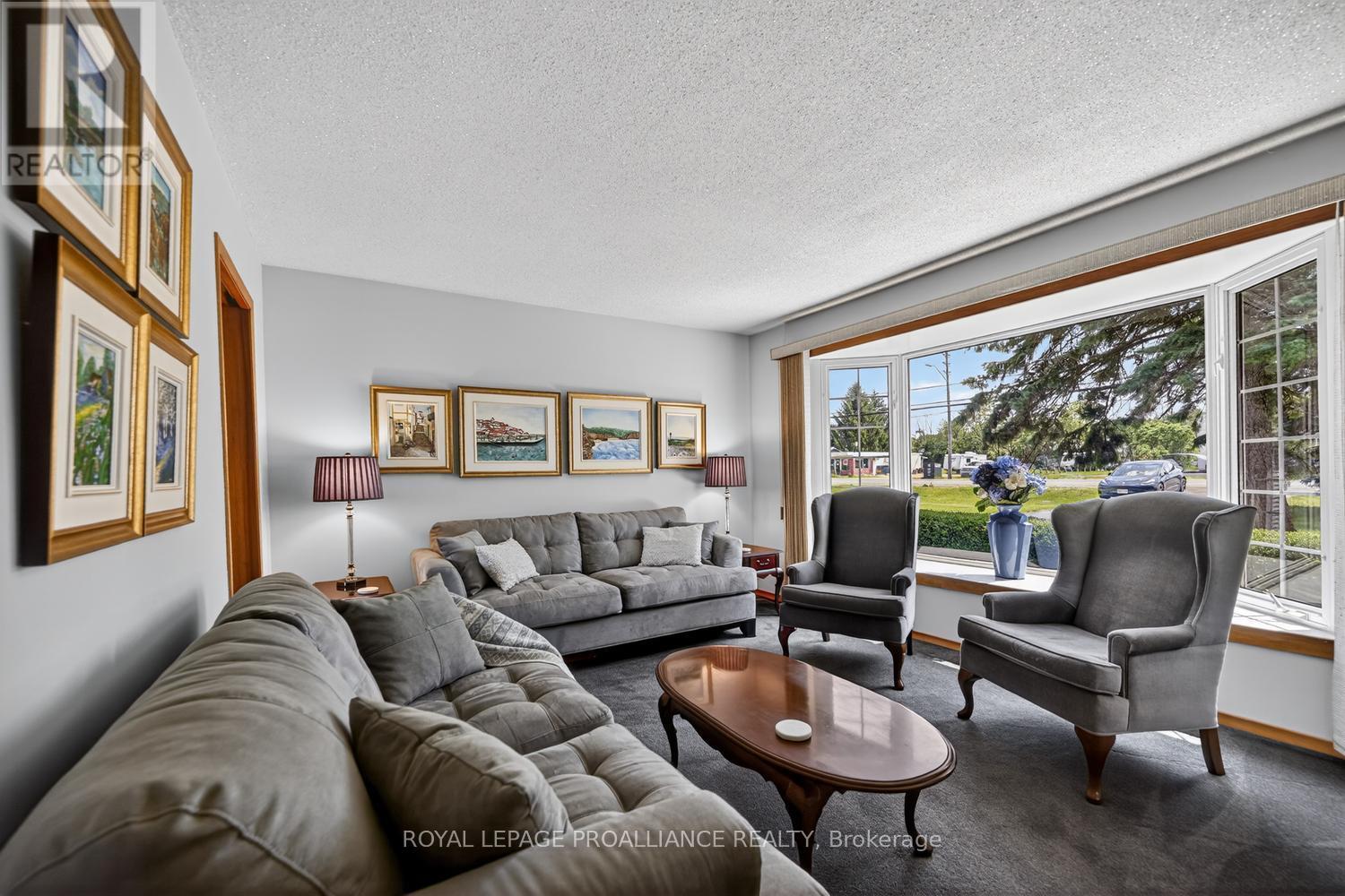 733 STEWART BOULEVARD - 4