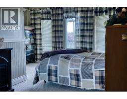 5785 Simon Lake Road, 100 Mile House, BC V0K2E1 Photo 15