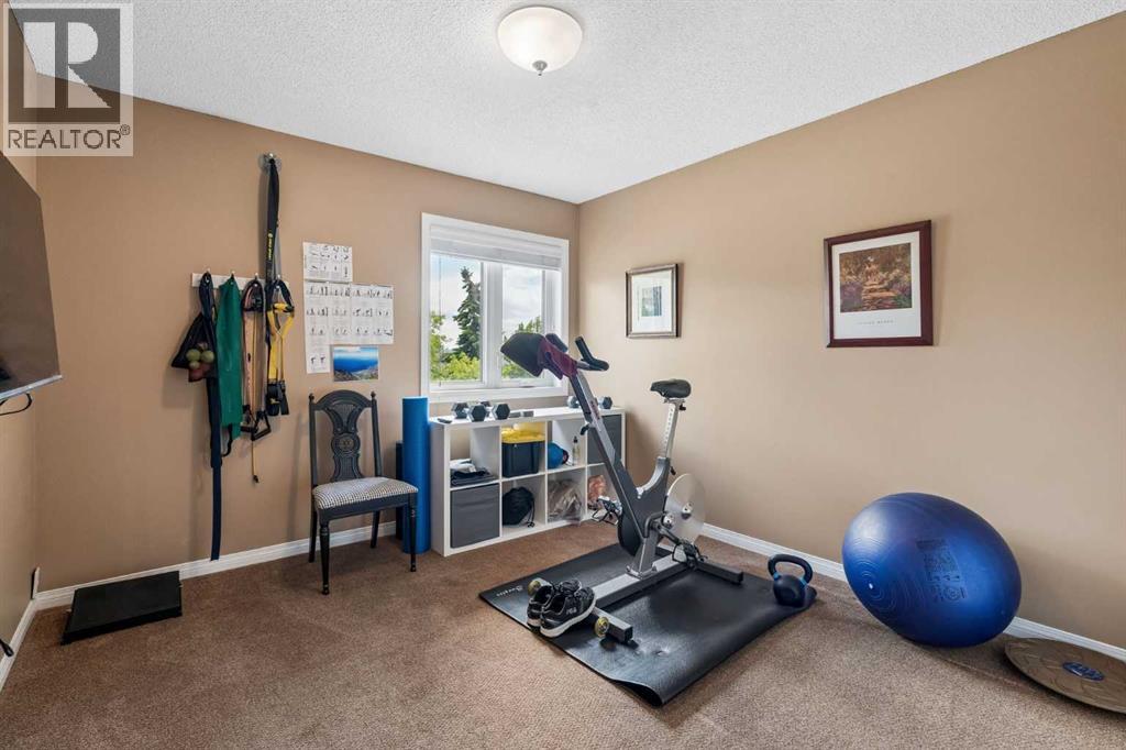67 Hawkwood Drive NW — photo 26
