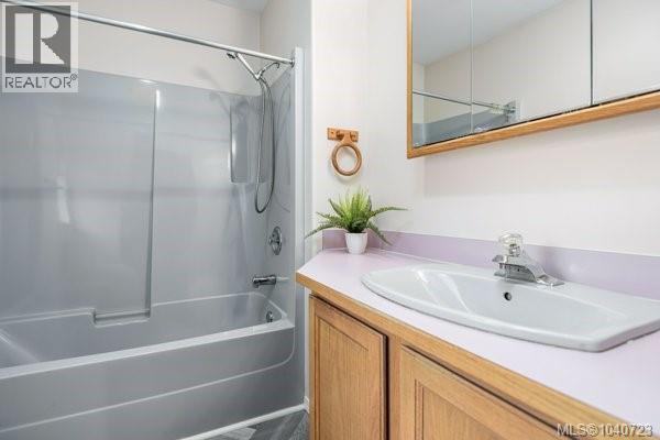 4994 Adrian Rd - 16