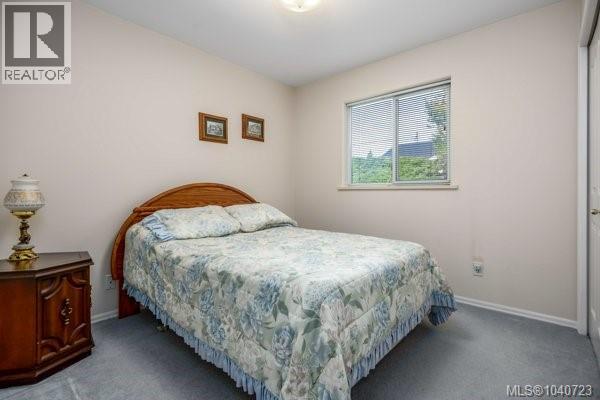 4994 Adrian Rd - 17