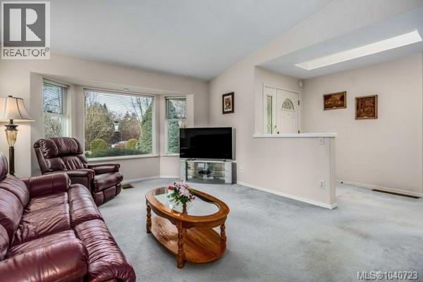 4994 Adrian Rd - 6