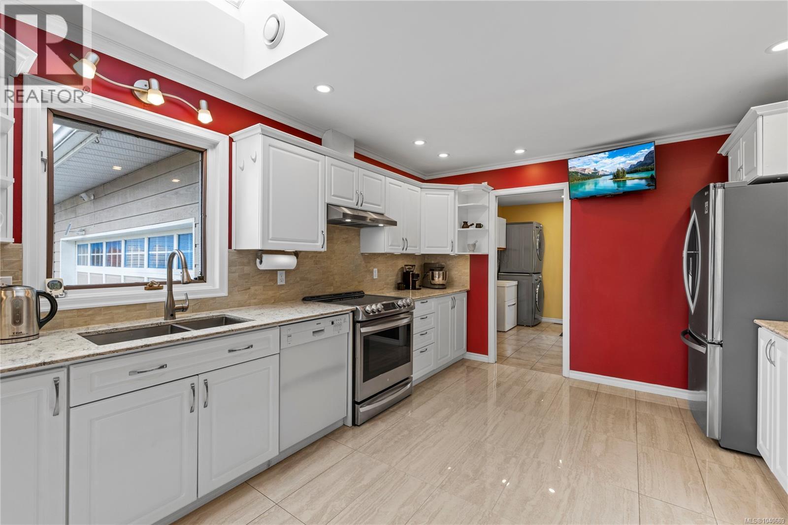 5213 Fillinger Cres - 26