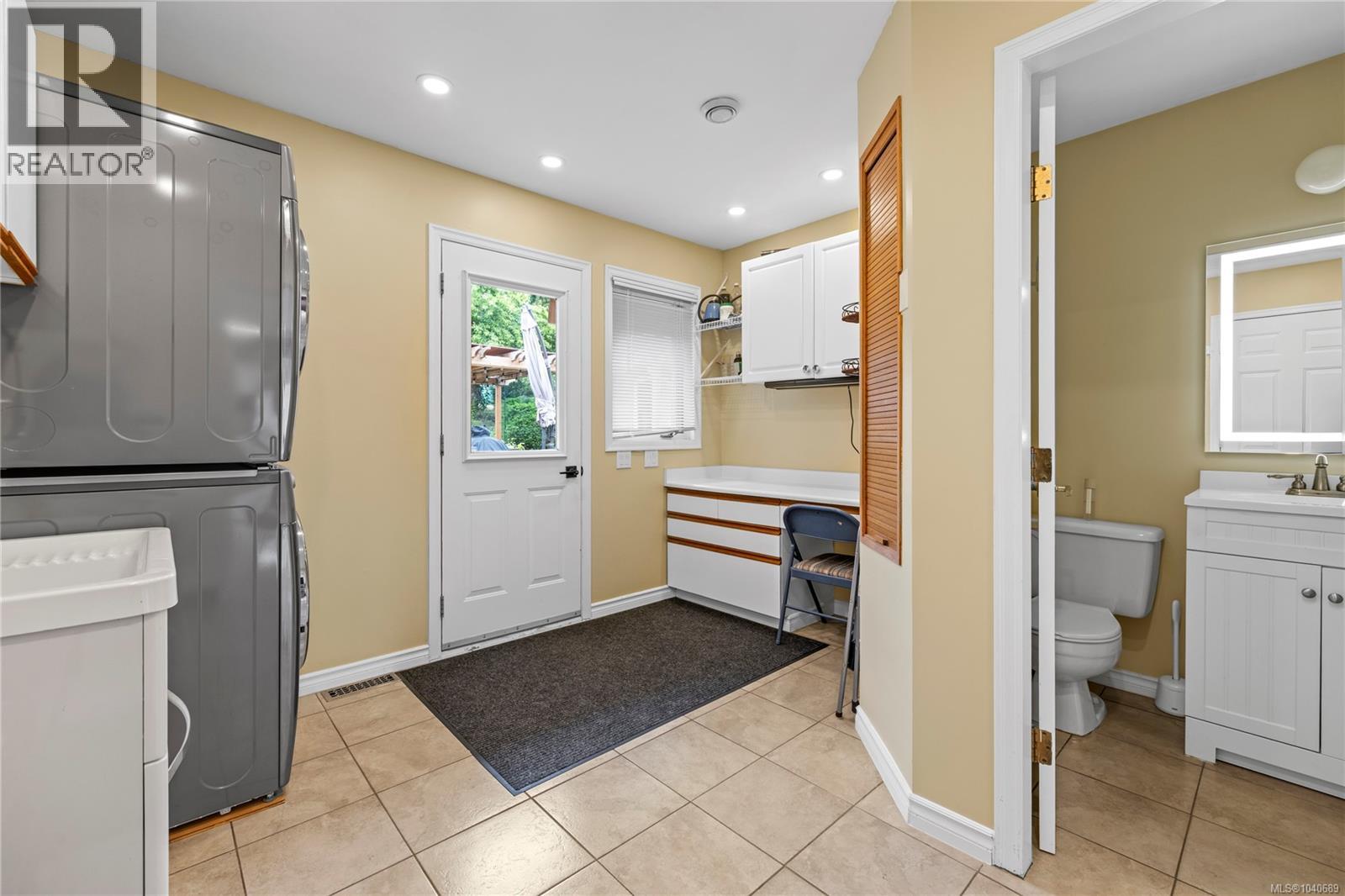 5213 Fillinger Cres - 40