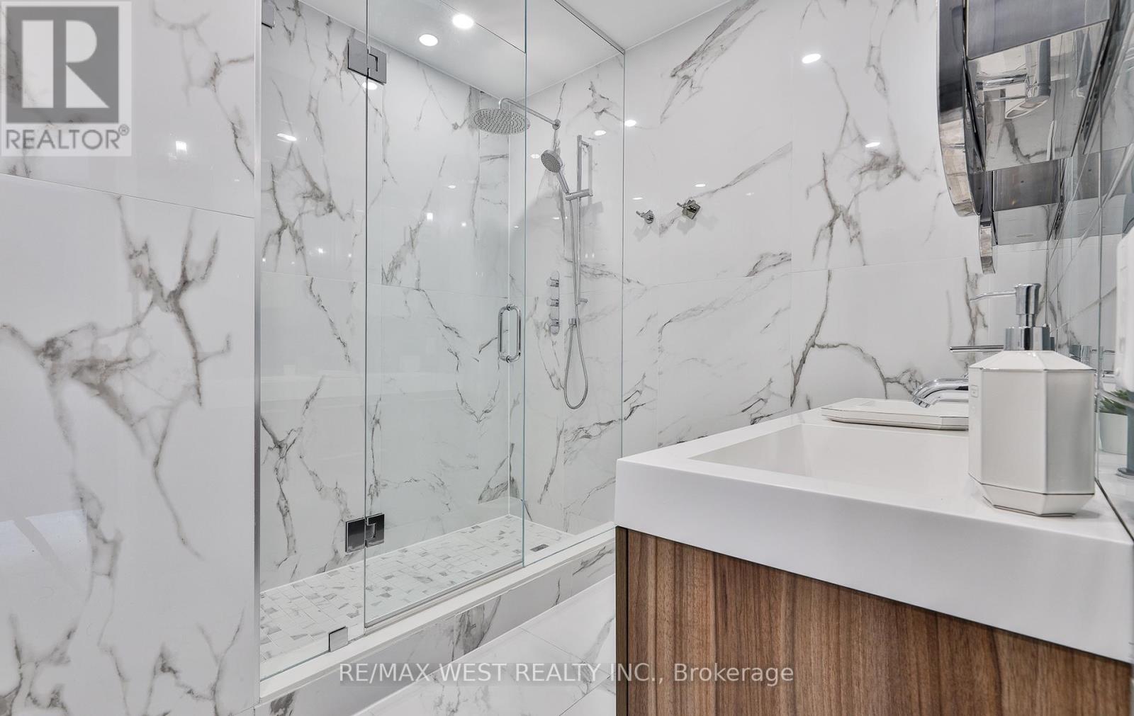 734 SHAW STREET - 12
