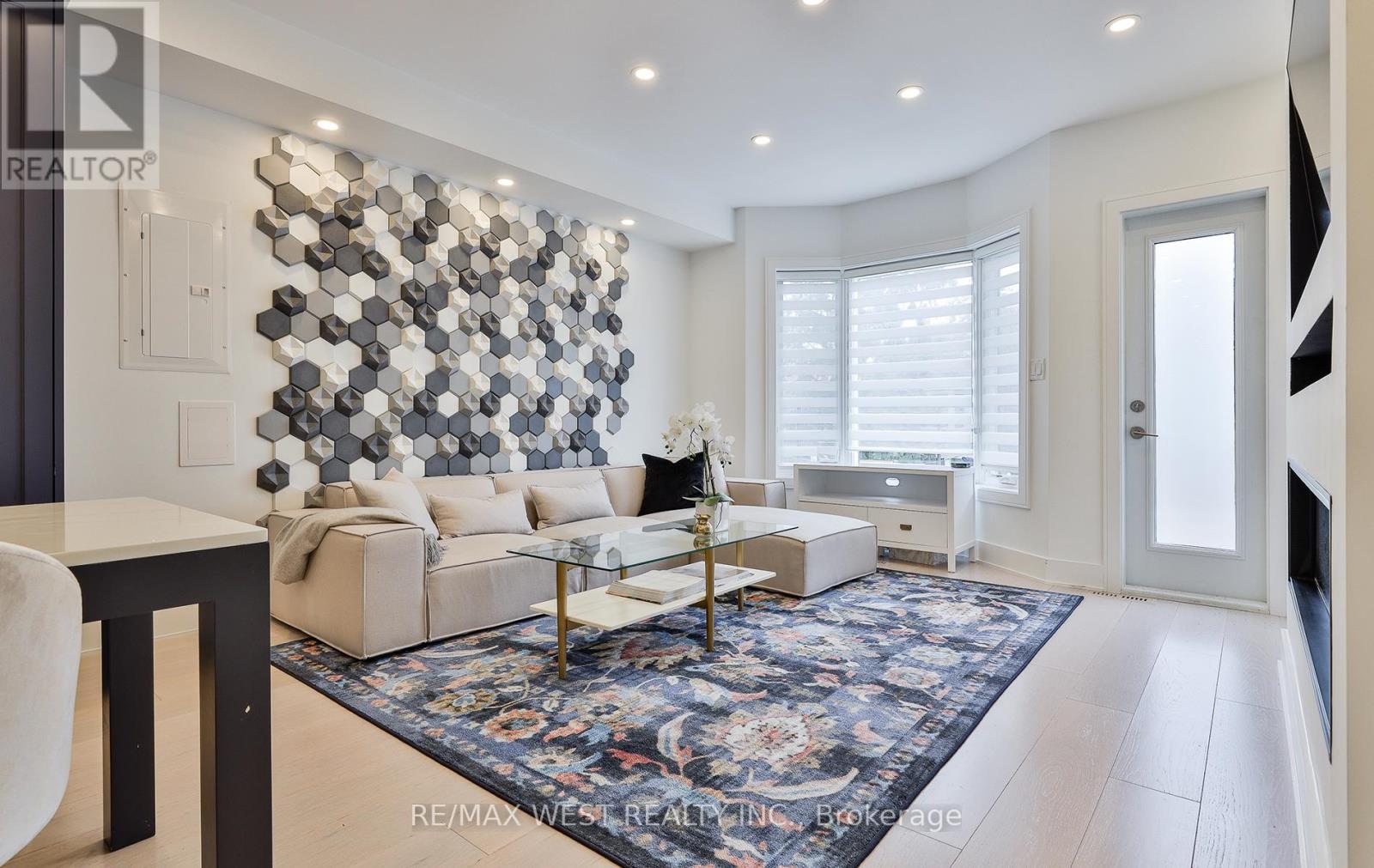 734 SHAW STREET - 6