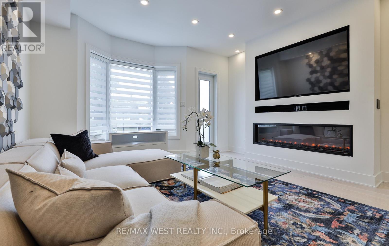 734 SHAW STREET - 7