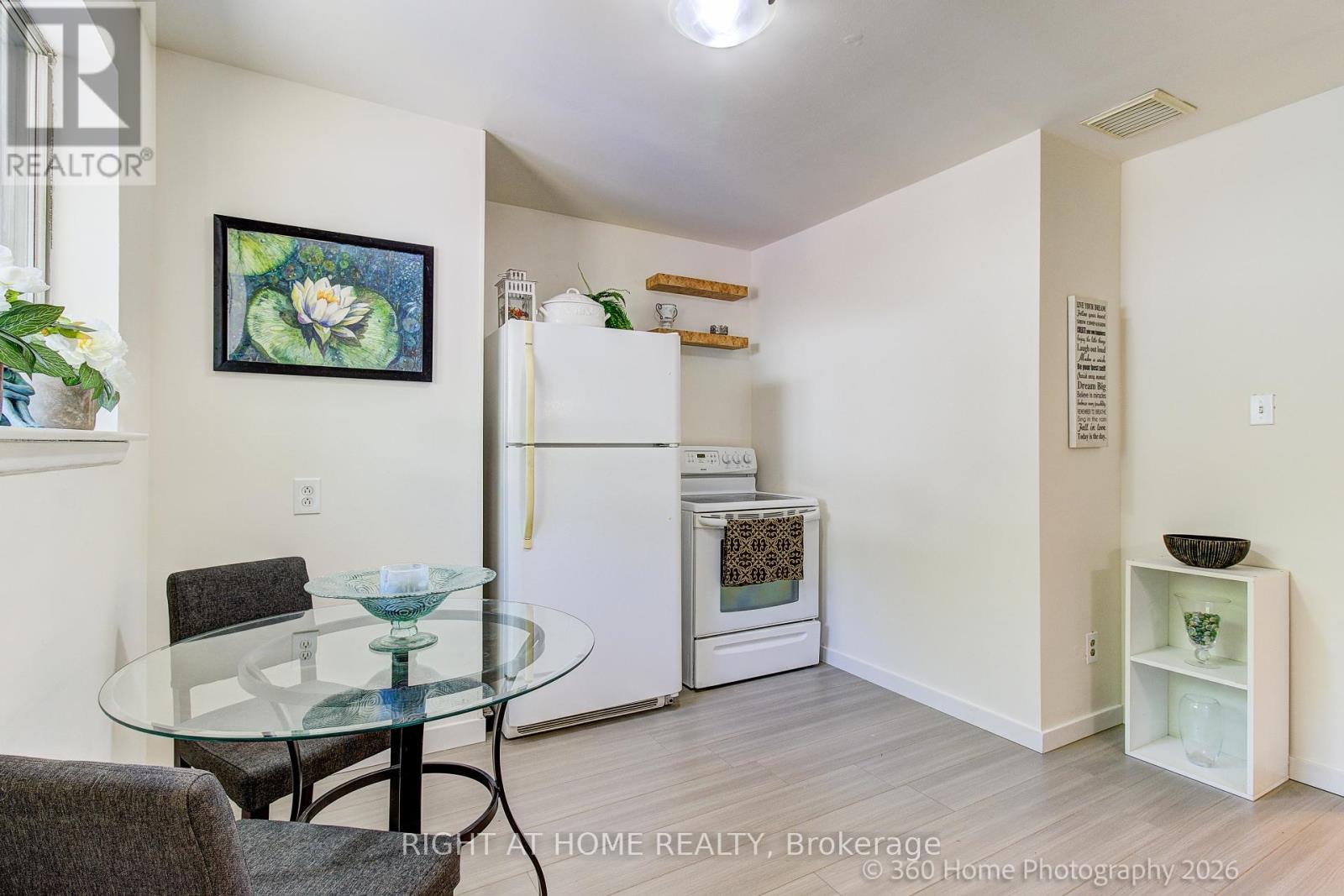 116 LONGFORD DRIVE - 9