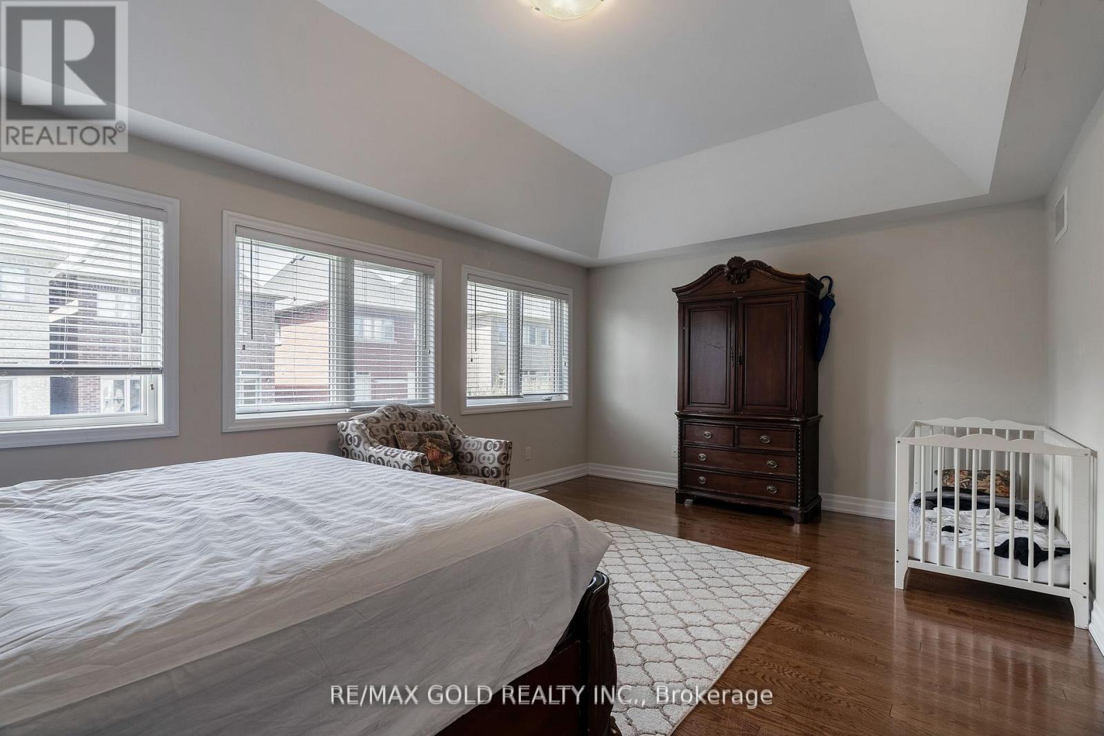 54 ROBERT BERRY CRESCENT - 23