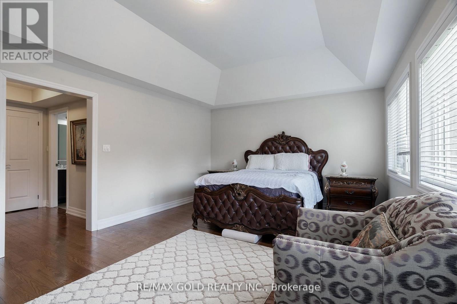 54 ROBERT BERRY CRESCENT - 24