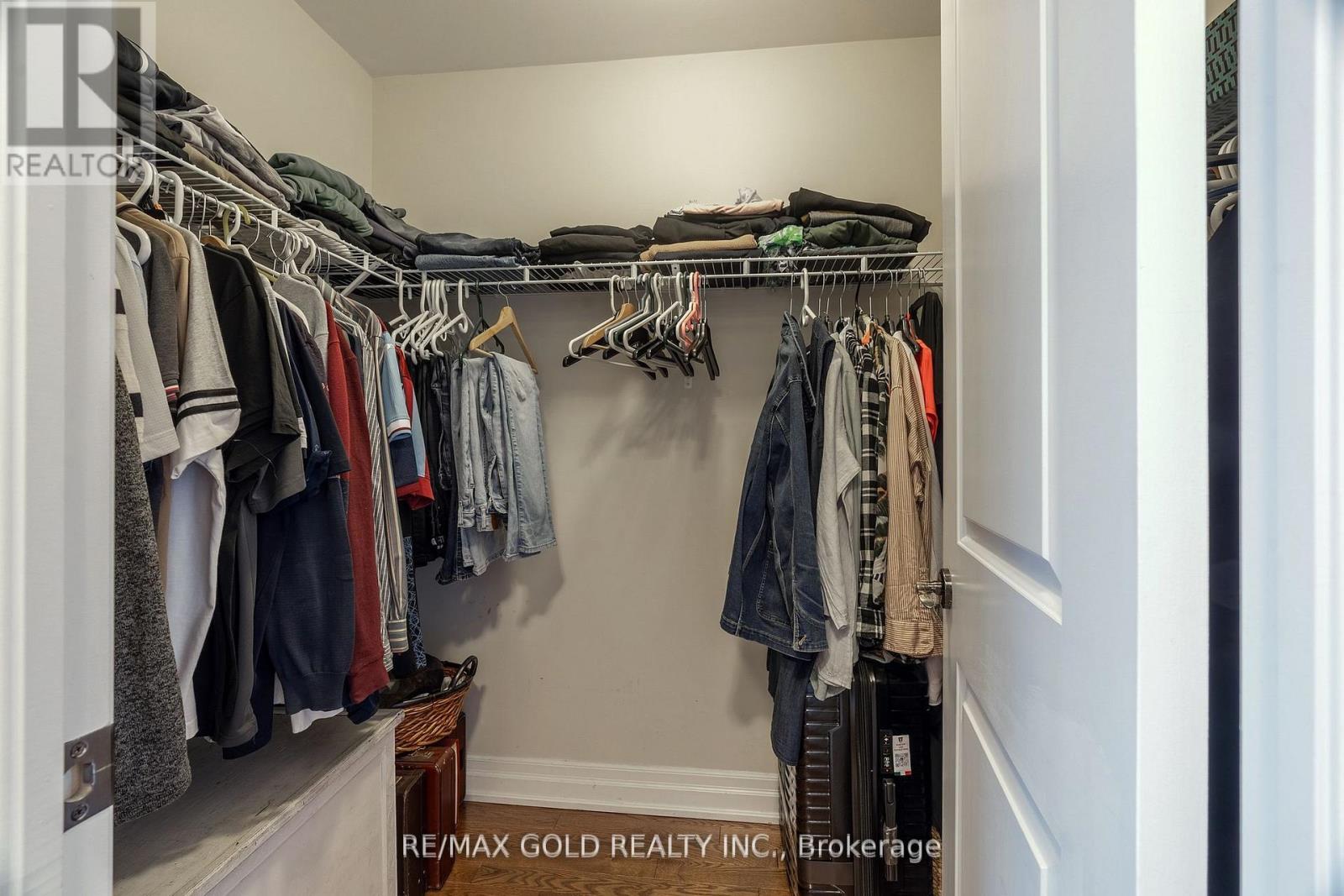 54 ROBERT BERRY CRESCENT - 26