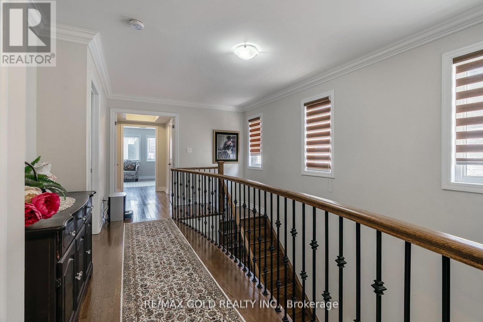 54 ROBERT BERRY CRESCENT - 33