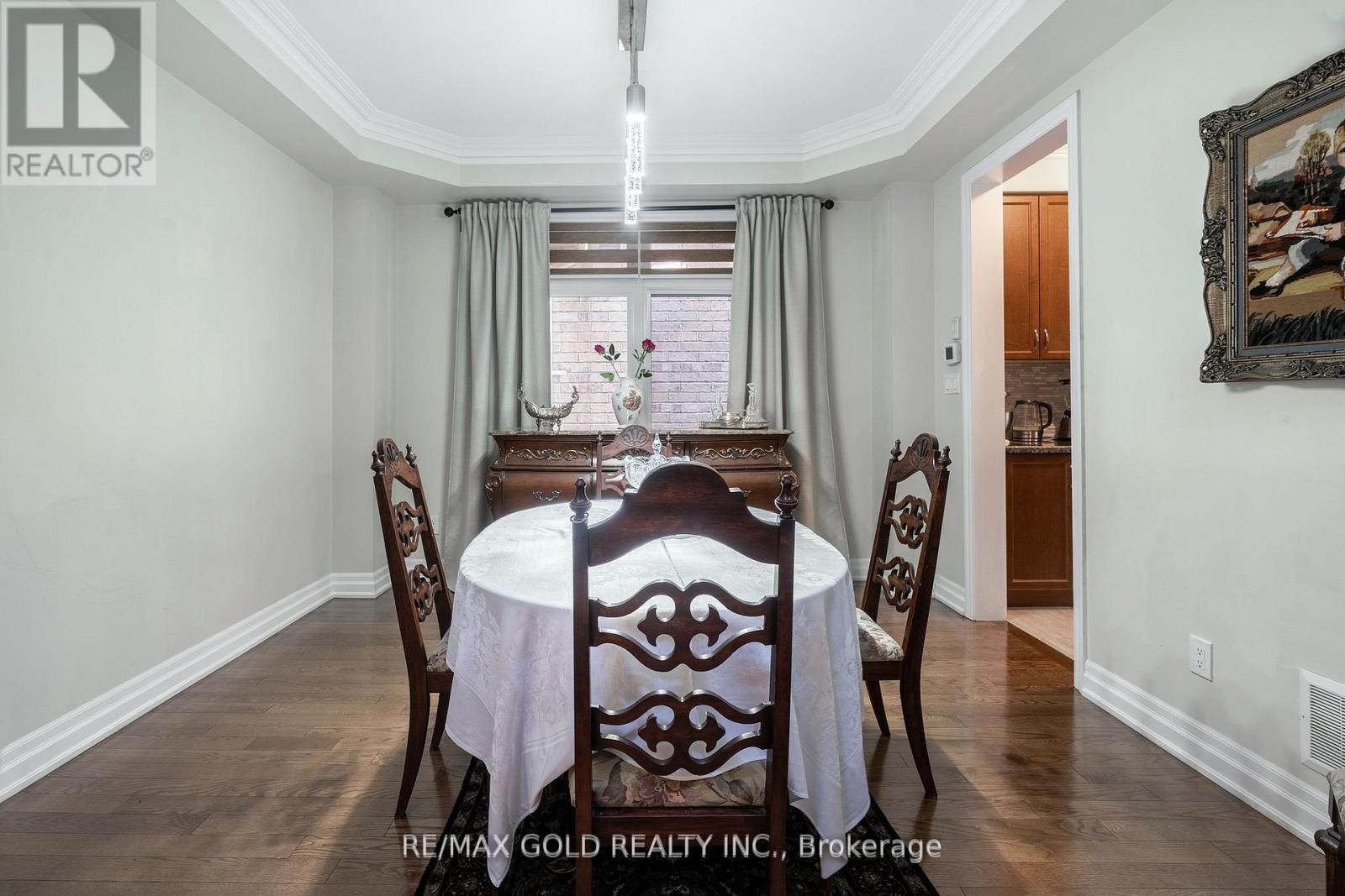 54 ROBERT BERRY CRESCENT - 8
