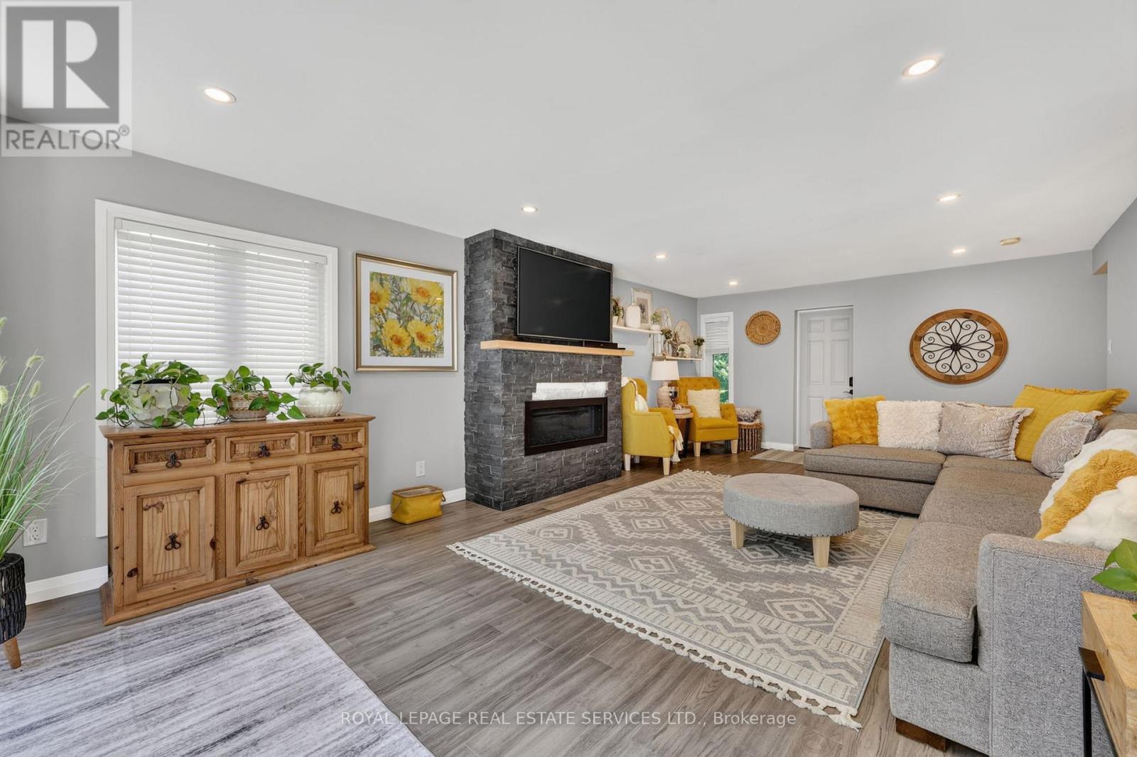 49 BELCOURT AVENUE - 17