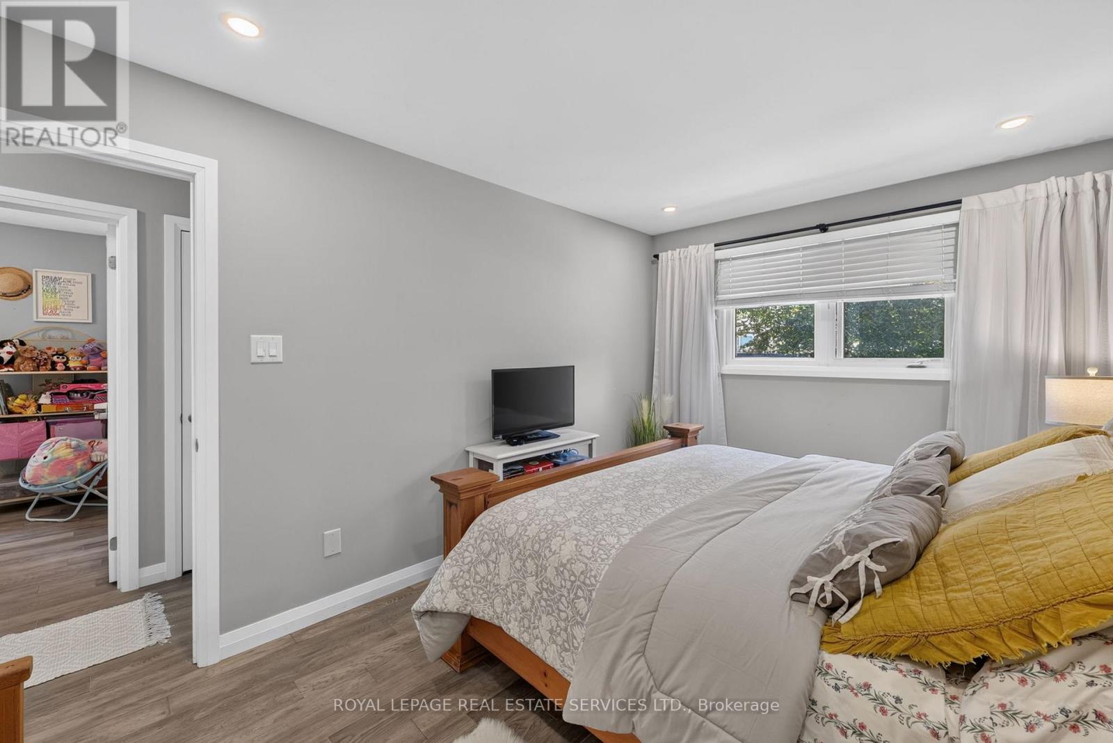 49 BELCOURT AVENUE - 20