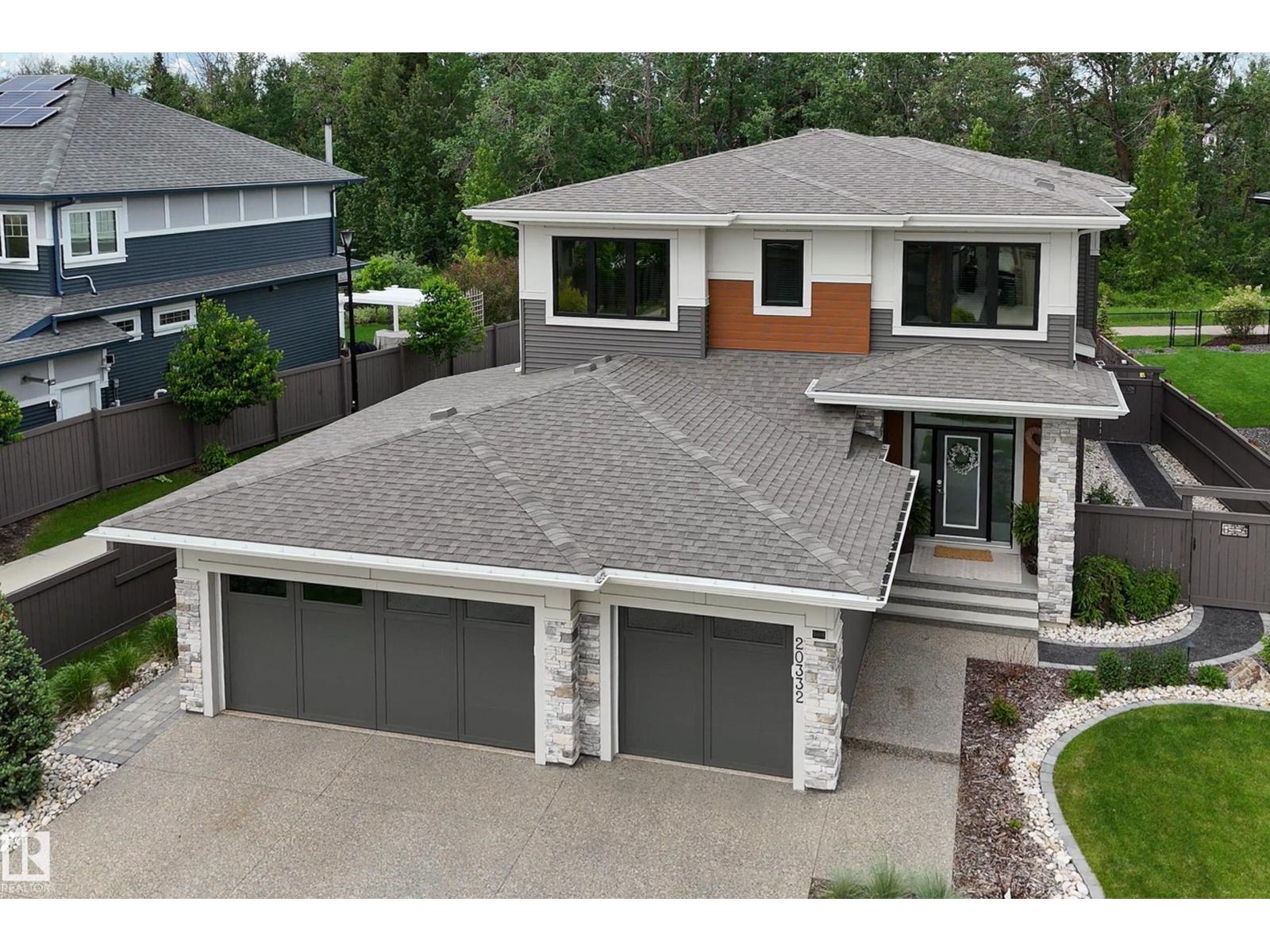 20332 29 AV NW - 1