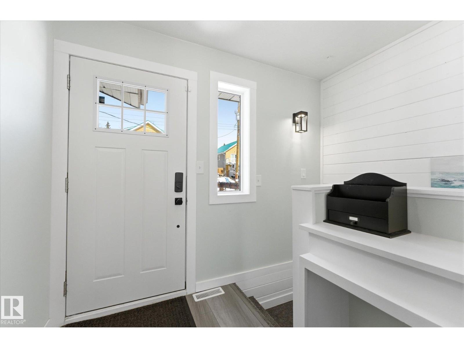75 Lakeview Av South View - 16