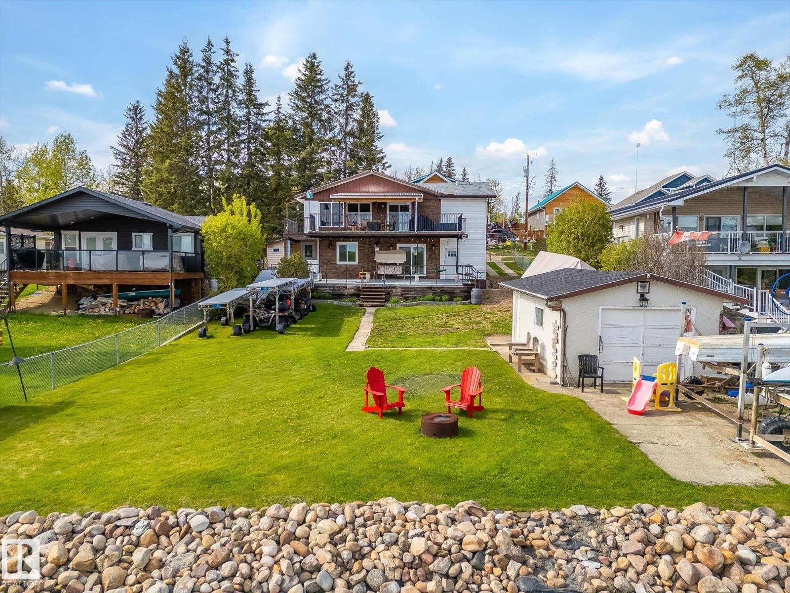 75 Lakeview Av South View - 1