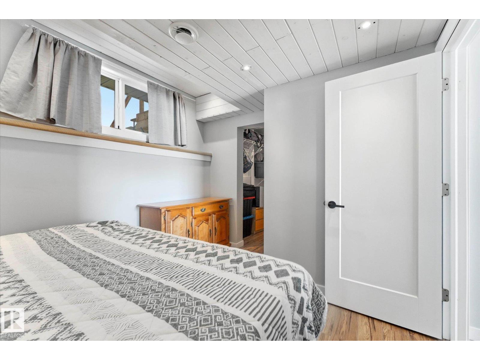 75 Lakeview Av South View - 27
