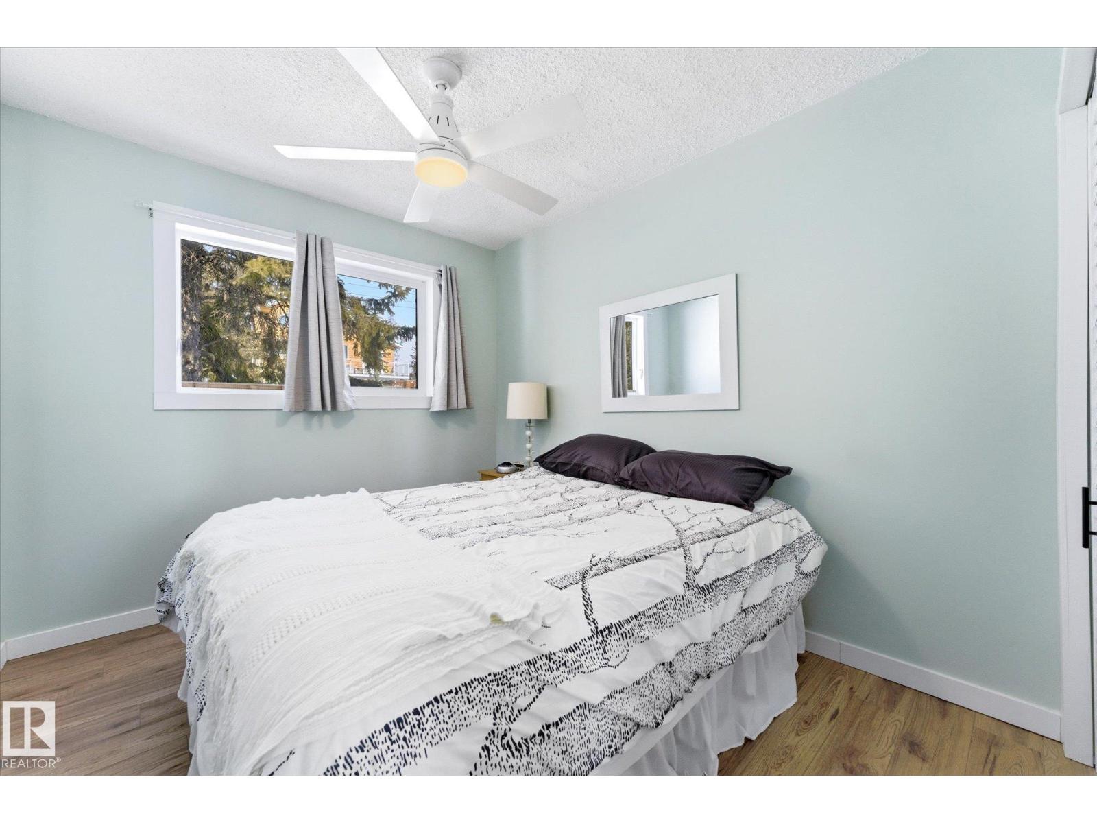75 Lakeview Av South View - 29