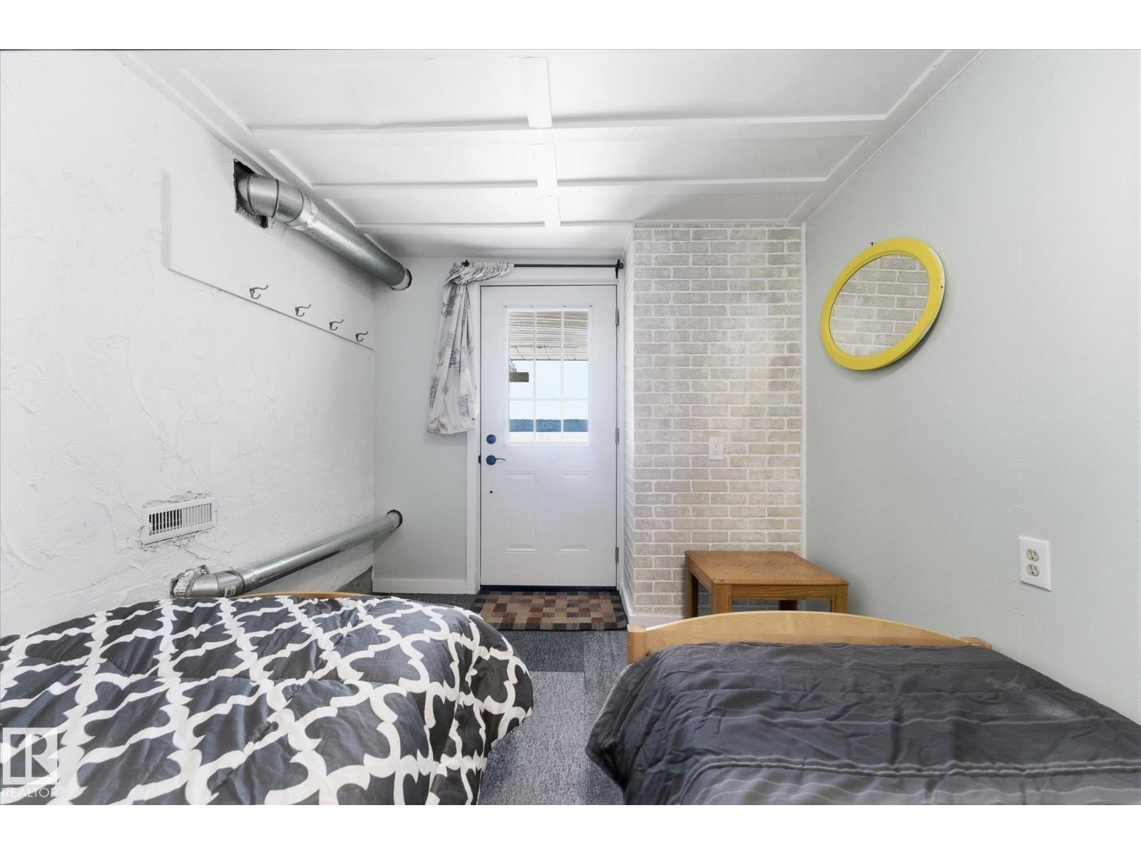 75 Lakeview Av South View - 56