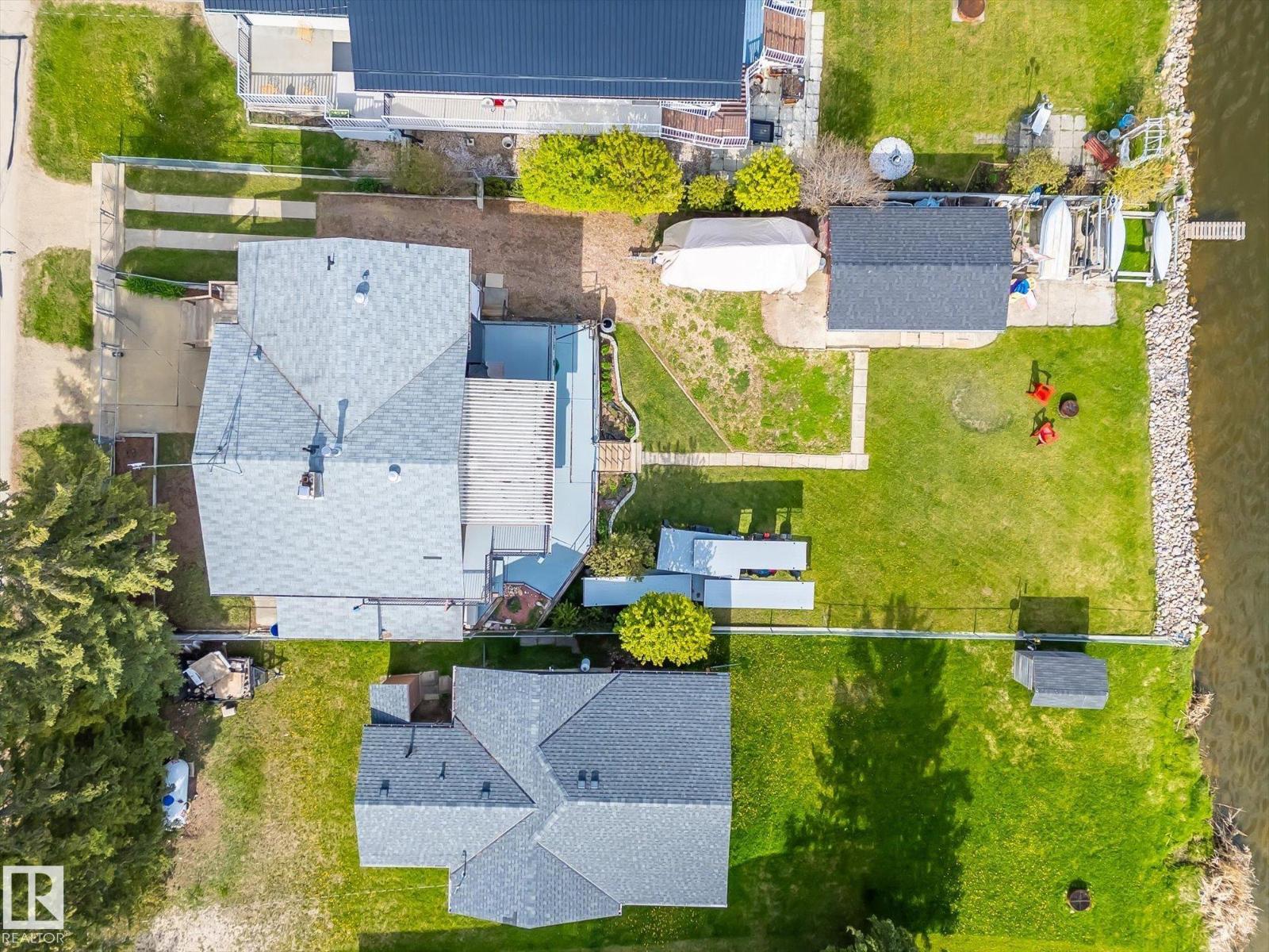 75 Lakeview Av South View - 12