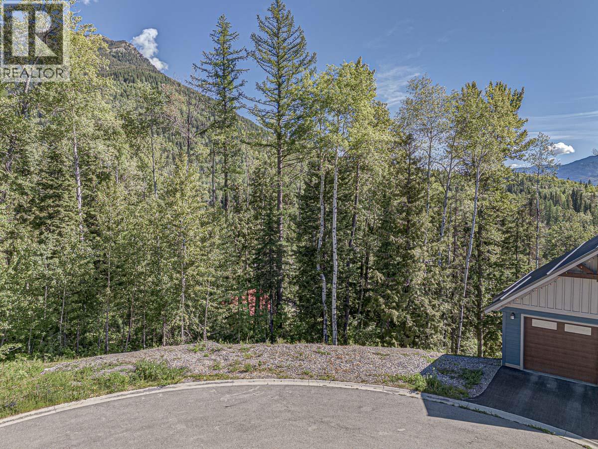 9 ALPINE TRAIL Place Unit# Lot 16, Fernie