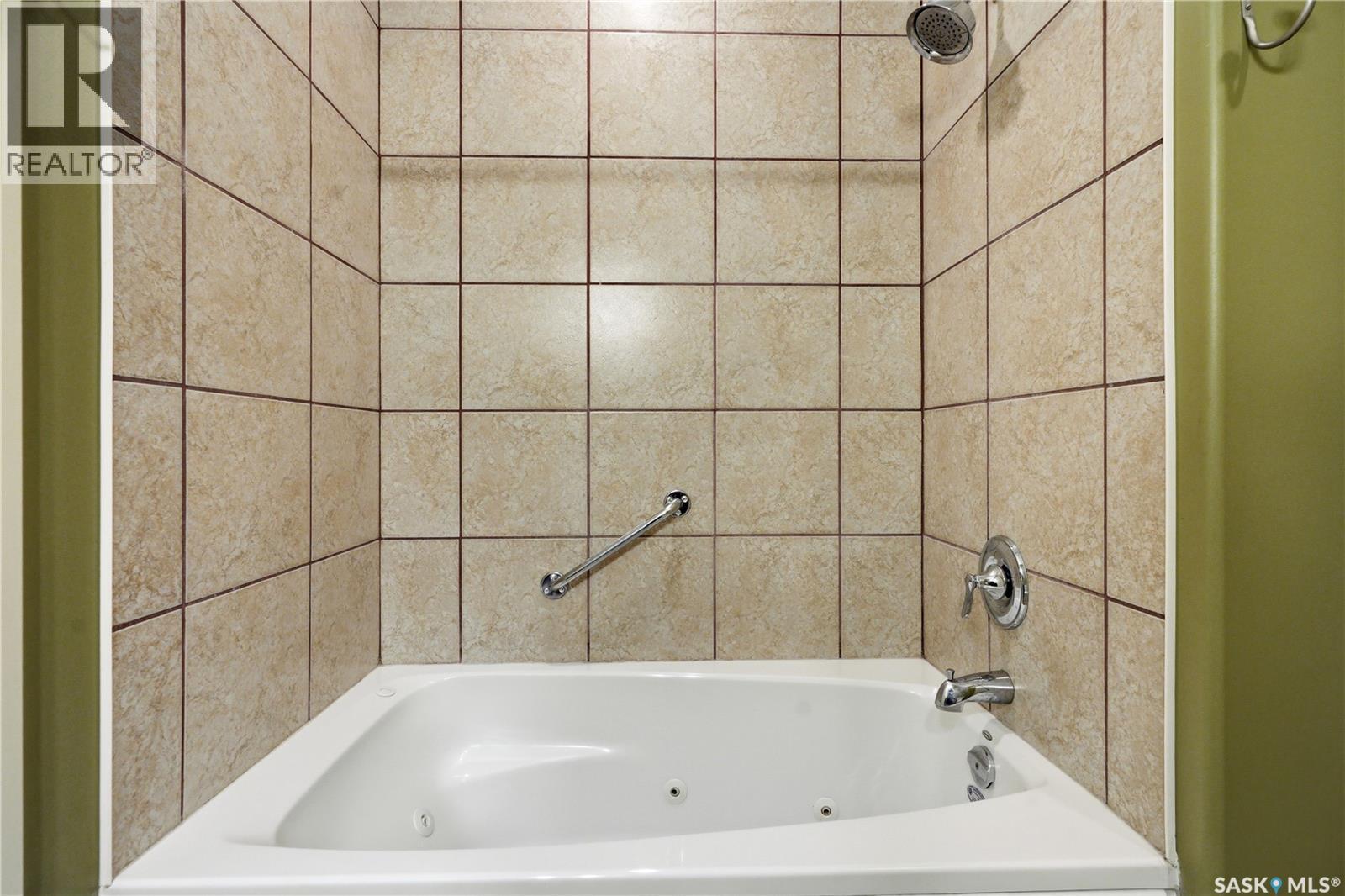625 Reimer ROAD — photo 24
