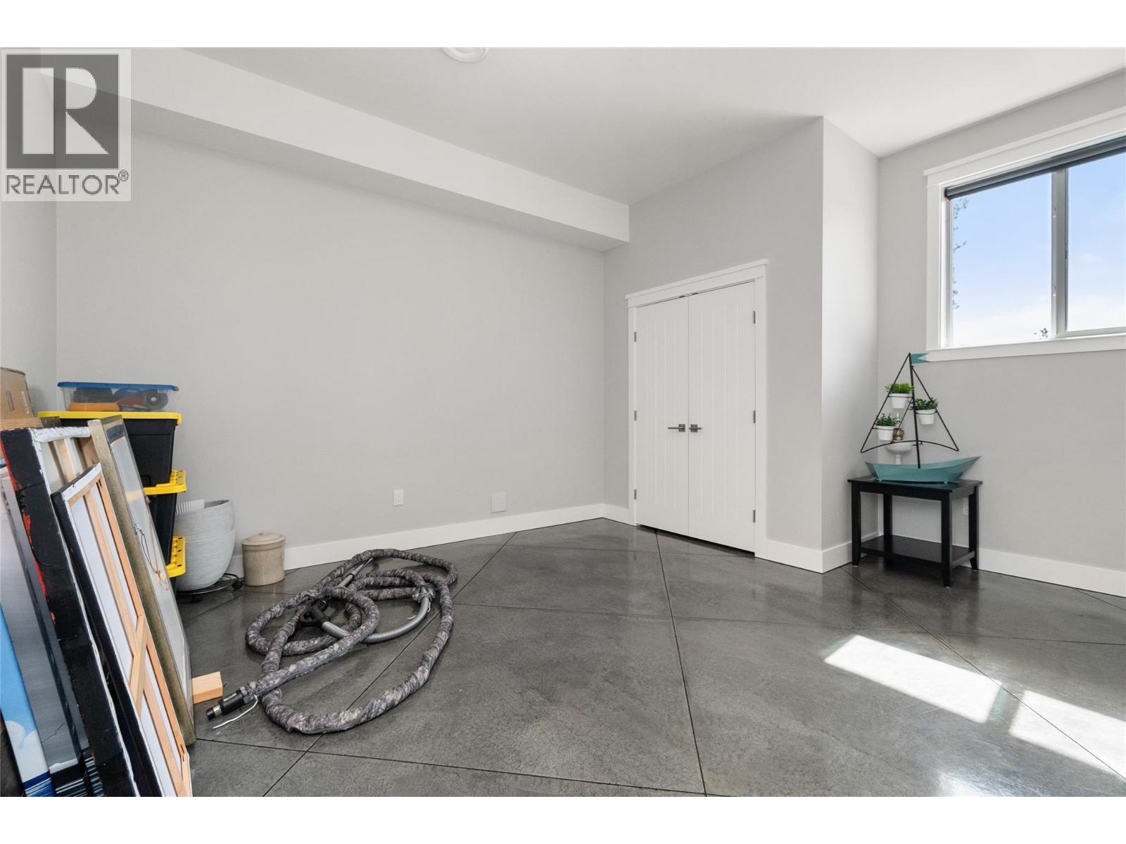 2875 Shayler Road - 41