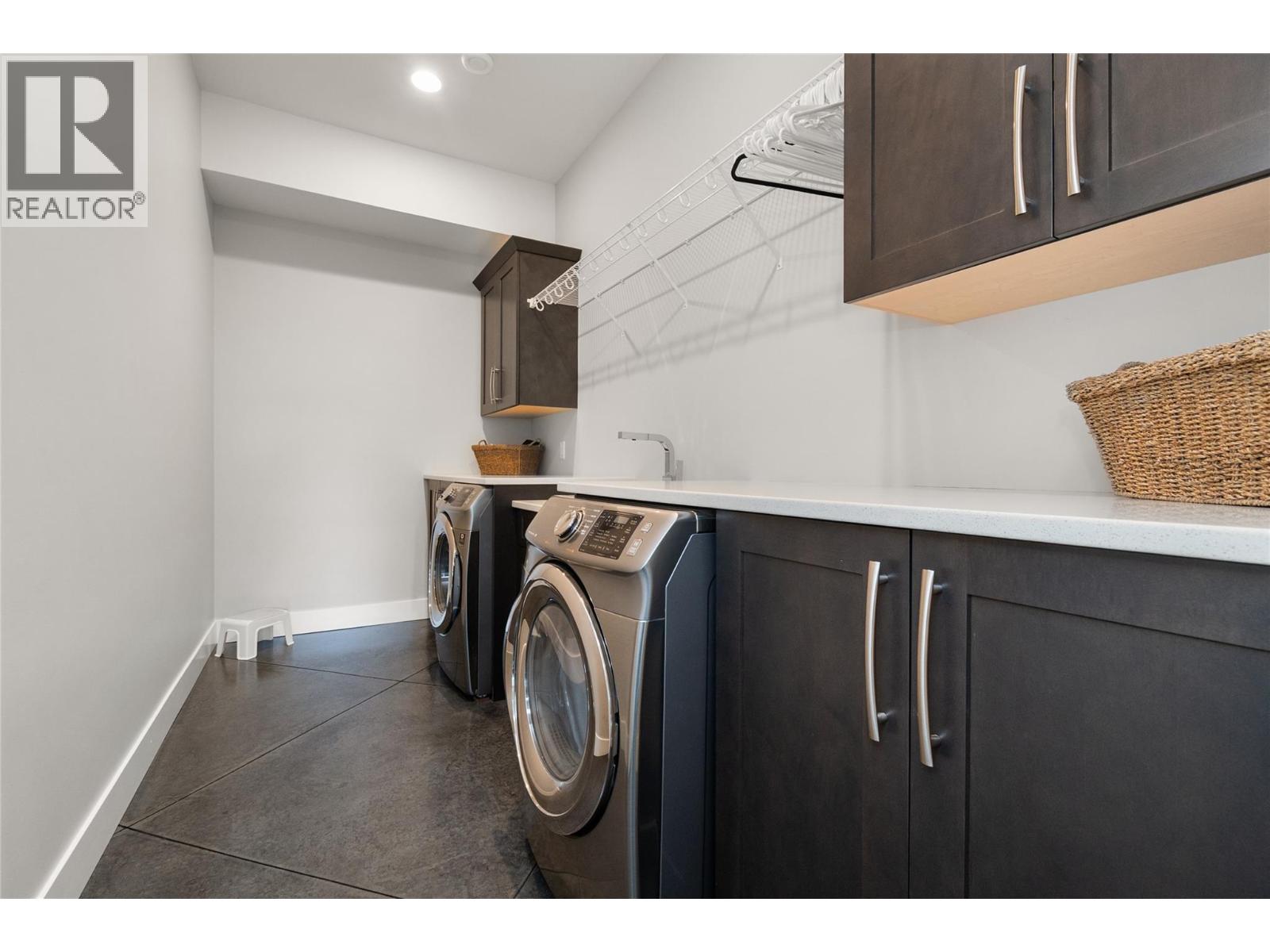 2875 Shayler Road - 44