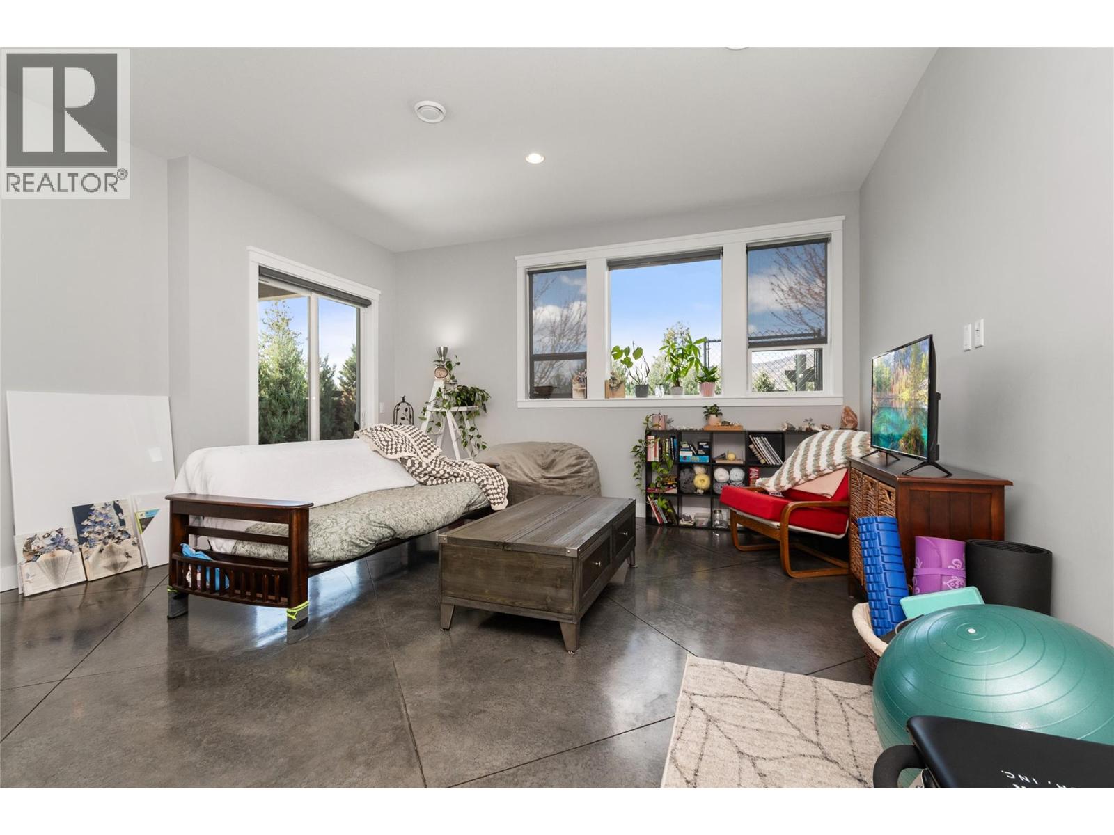 2875 Shayler Road - 48