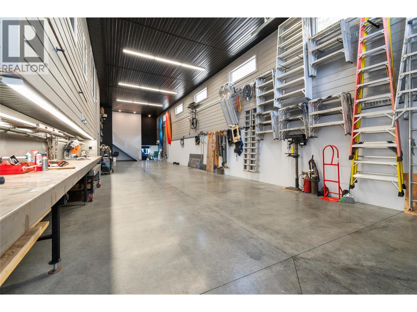 2875 Shayler Road - 98