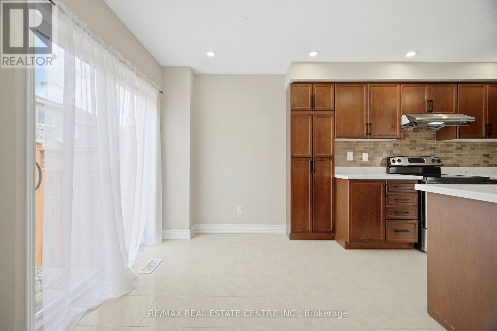 31 SPICEBUSH TERRACE - 17