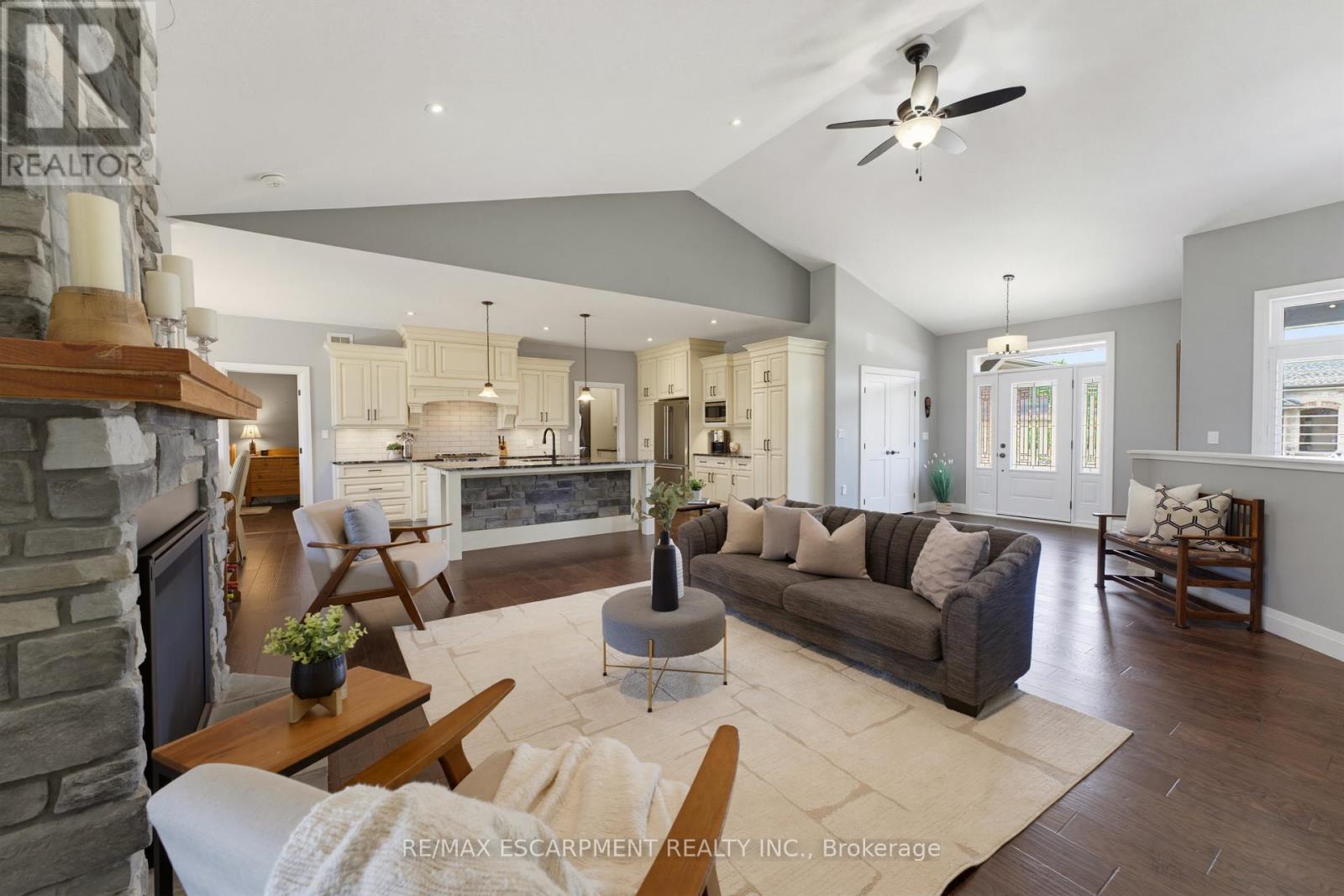15 BLUENOSE DRIVE - 5