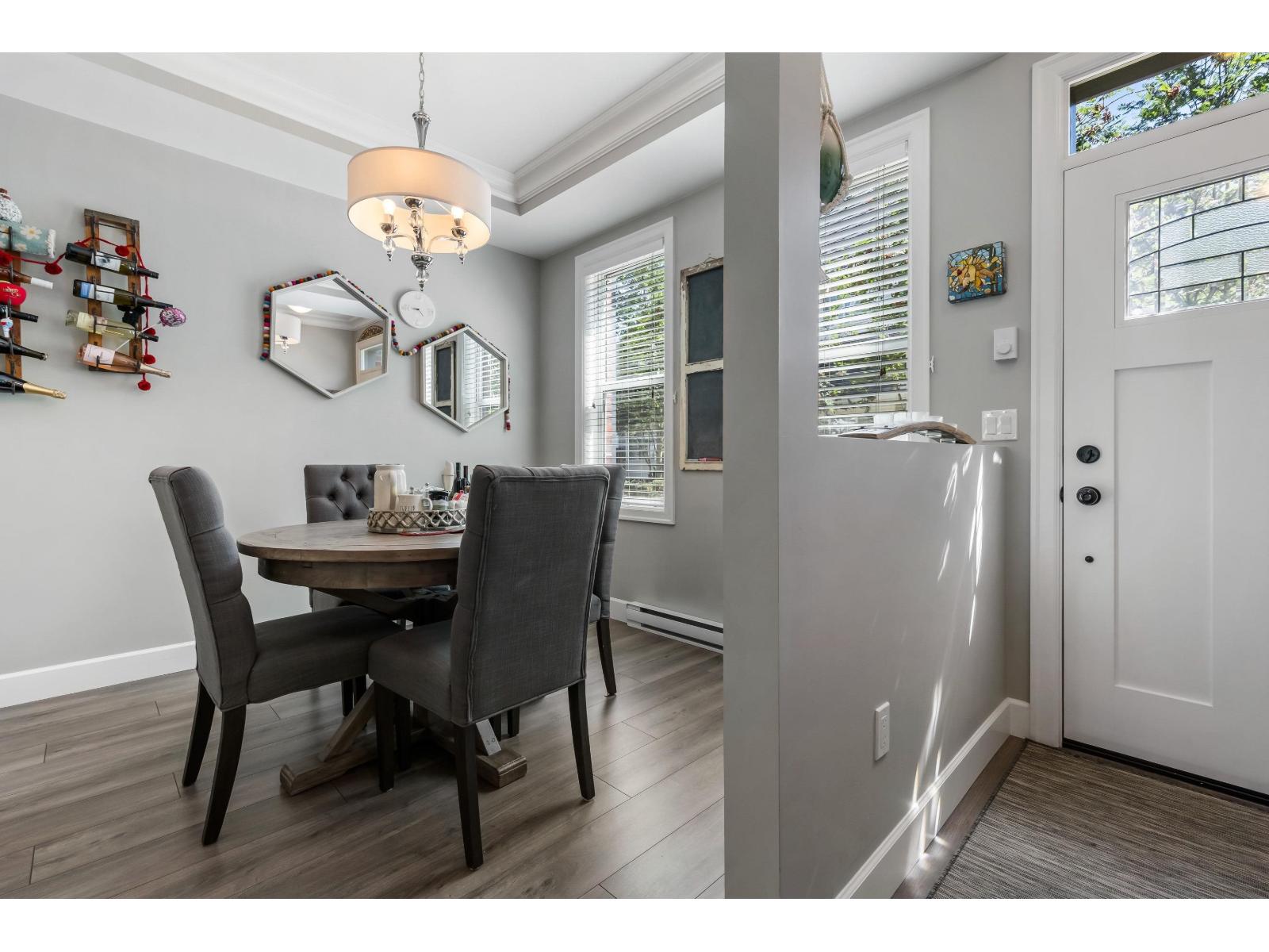 24 45462 TAMIHI WAY, Garrison Crossing, Chilliwack