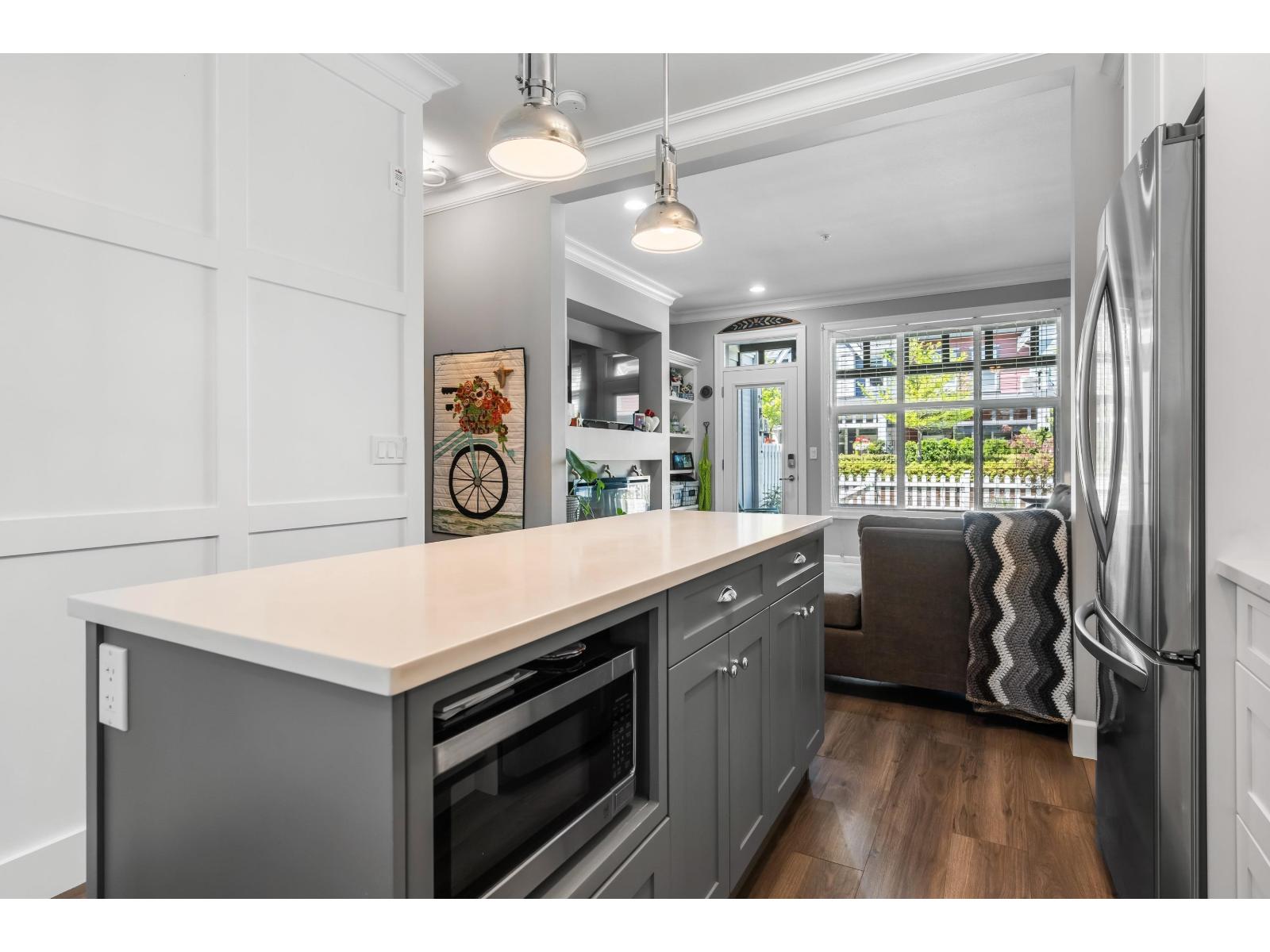 24 45462 TAMIHI WAY, Garrison Crossing, Chilliwack