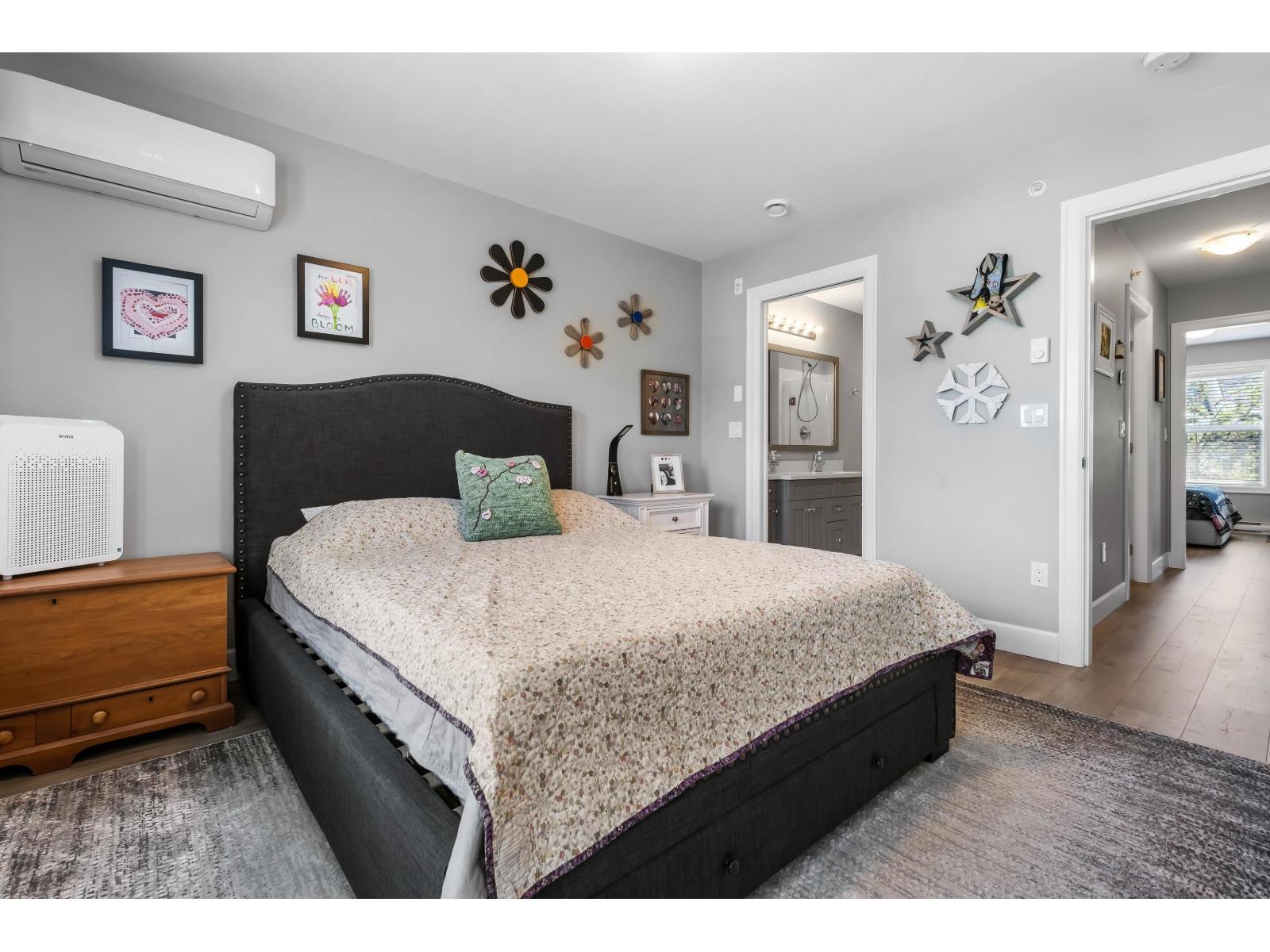 24 45462 TAMIHI WAY, Garrison Crossing, Chilliwack