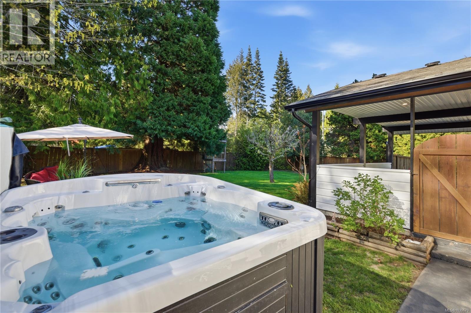 1025 Maple Lane Dr - 9