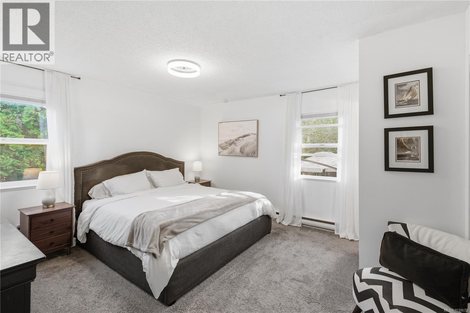 1025 Maple Lane Dr - 6